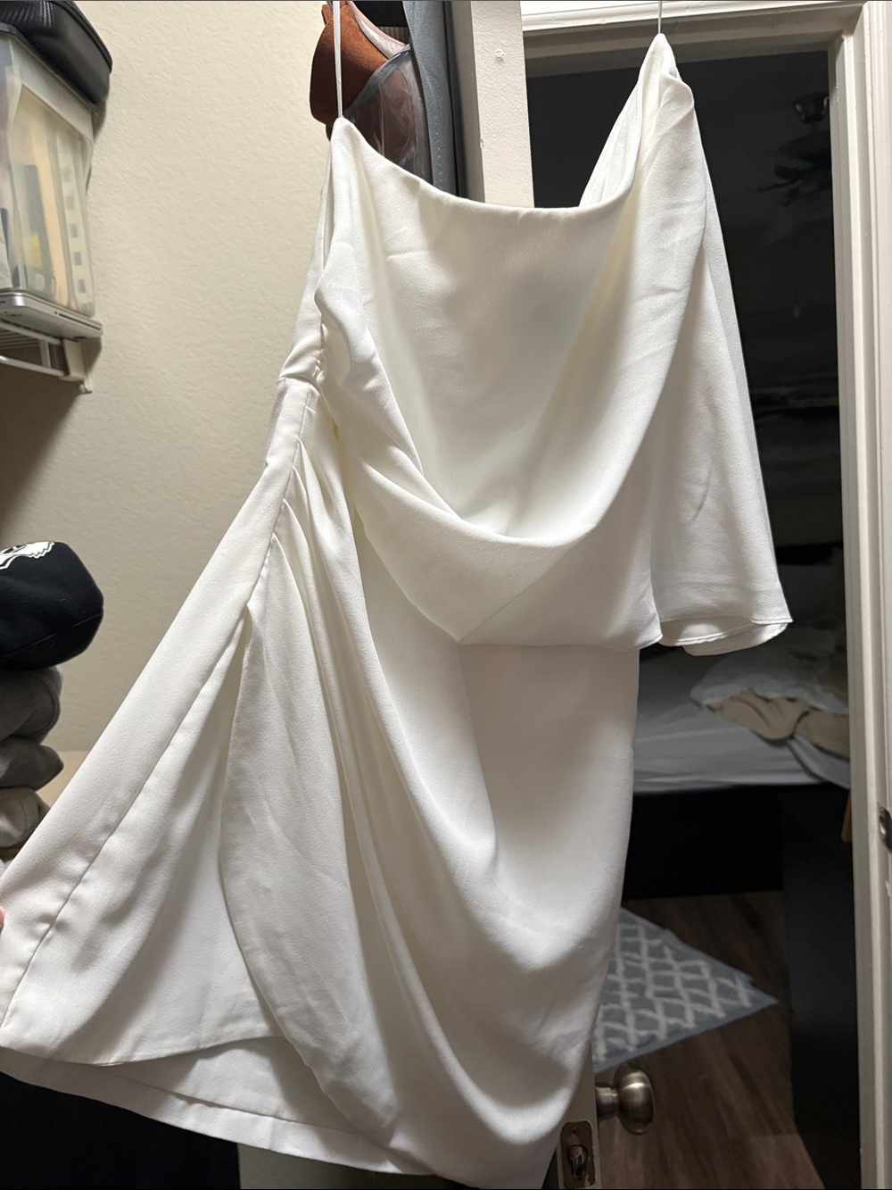 DO+BE White One-Shoulder Draped Mini Dress